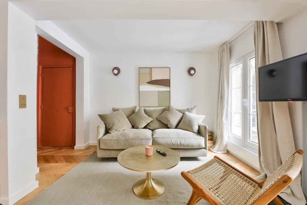 Design Face Au Musee Grevin Apartment